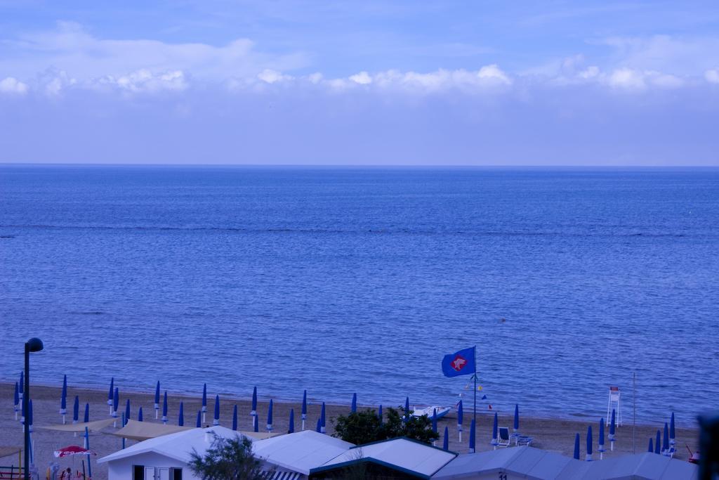 מארוטה Hotel Niagara מראה חיצוני תמונה