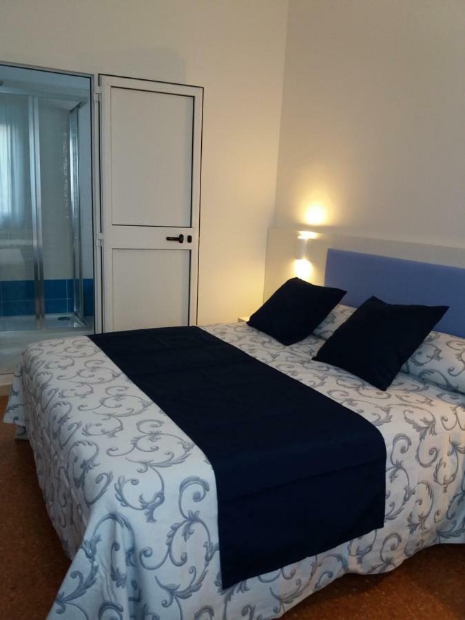 מארוטה Hotel Niagara מראה חיצוני תמונה
