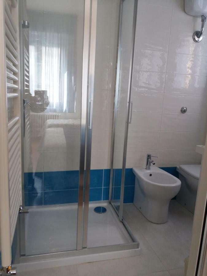מארוטה Hotel Niagara מראה חיצוני תמונה